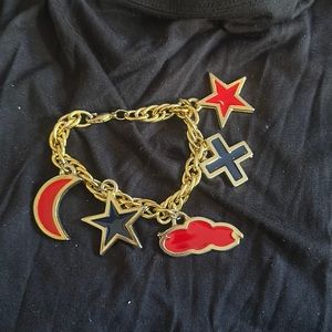 Decorative charm bracelet